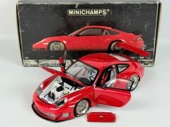 1/18 MINICHAMPS Porsche 911 GT3 RSR FIA GT 2004 - 100046400