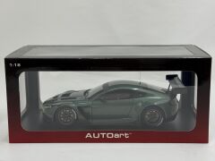 1/18 AUTOart Aston Martin Vantage V12 GT3 2013 - 81306
