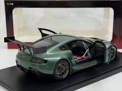 1/18 AUTOart Aston Martin Vantage V12 GT3 2013 - 81306