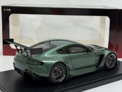 1/18 AUTOart Aston Martin Vantage V12 GT3 2013 - 81306