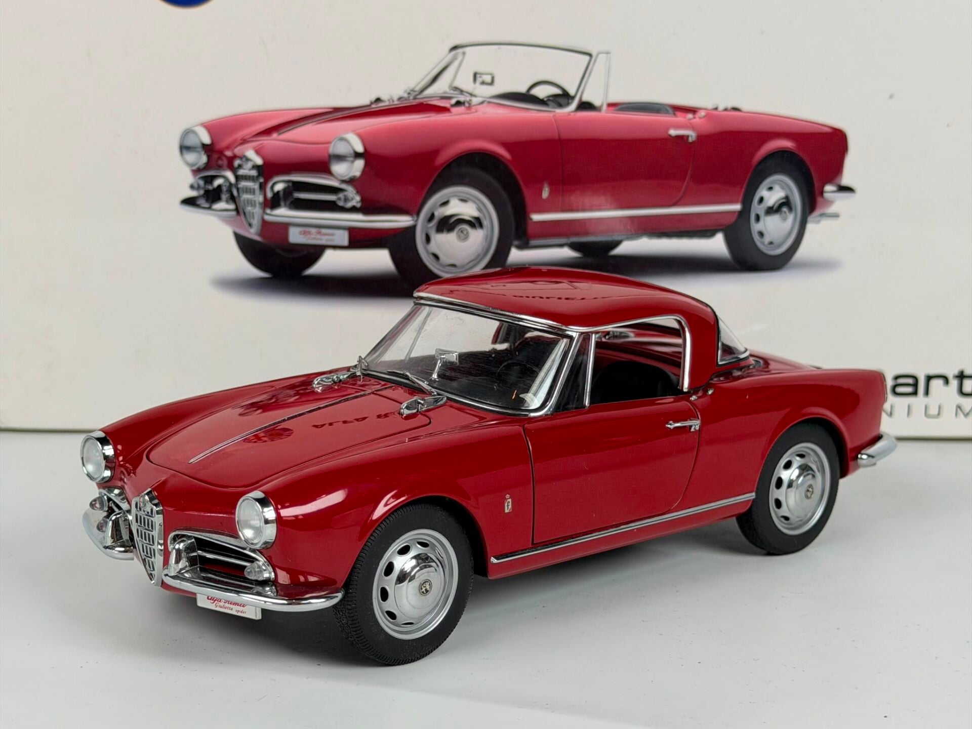 HATALI - 1/18 AUTOART - ALFA ROMEO - GIULIETTA 1300 SPIDER 1957 - 70157-H