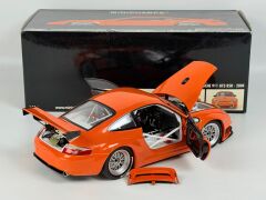 1/18 MINICHAMPS Porsche 911 GT3 RSR Orange 2004 - 100046402