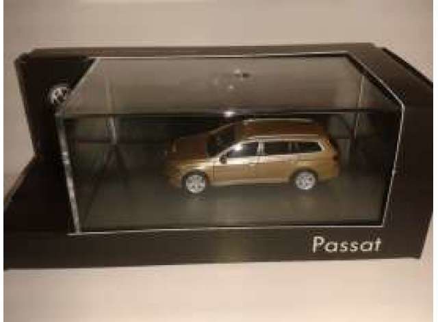 2014 Volkswagen Passat Variant, sweet date gold