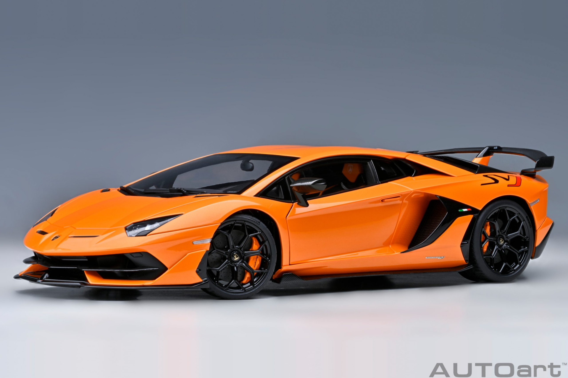 1/18 AUTOart Lamborghini Aventador SVJ (Arancio Atlas) - 79218