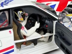 AUTOART - NISSAN - SKYLINE GT-R (R32) TEAM REEBOK N 1 GROUP A 1990 HASEMI - WITH DRIVER FIGURE