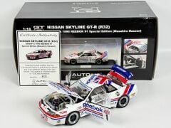AUTOART - NISSAN - SKYLINE GT-R (R32) TEAM REEBOK N 1 GROUP A 1990 HASEMI - WITH DRIVER FIGURE
