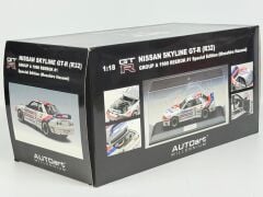 AUTOART - NISSAN - SKYLINE GT-R (R32) TEAM REEBOK N 1 GROUP A 1990 HASEMI - WITH DRIVER FIGURE