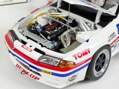 AUTOART - NISSAN - SKYLINE GT-R (R32) TEAM REEBOK N 1 GROUP A 1990 HASEMI - WITH DRIVER FIGURE