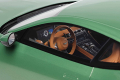 1/18 GT-SPIRIT - ASTON MARTIN - DB12 4.0L V8 COUPE 2023
