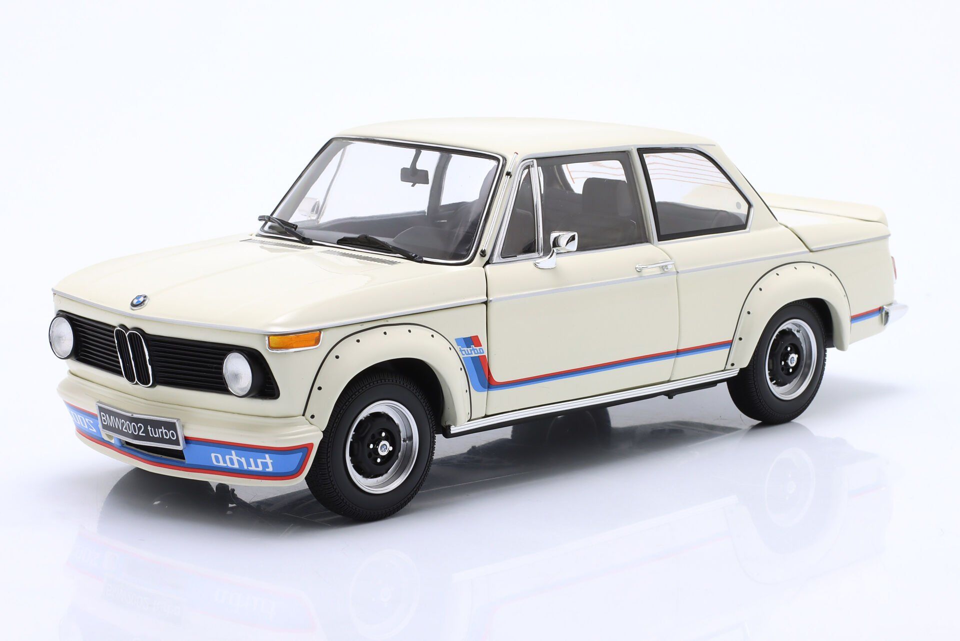 KYOSHO - BMW - 2002Tii TURBO 1972