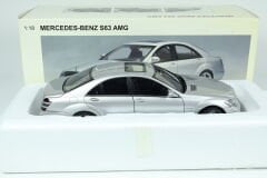 AUTOART - MERCEDES BENZ - S-CLASS S63 AMG 2008