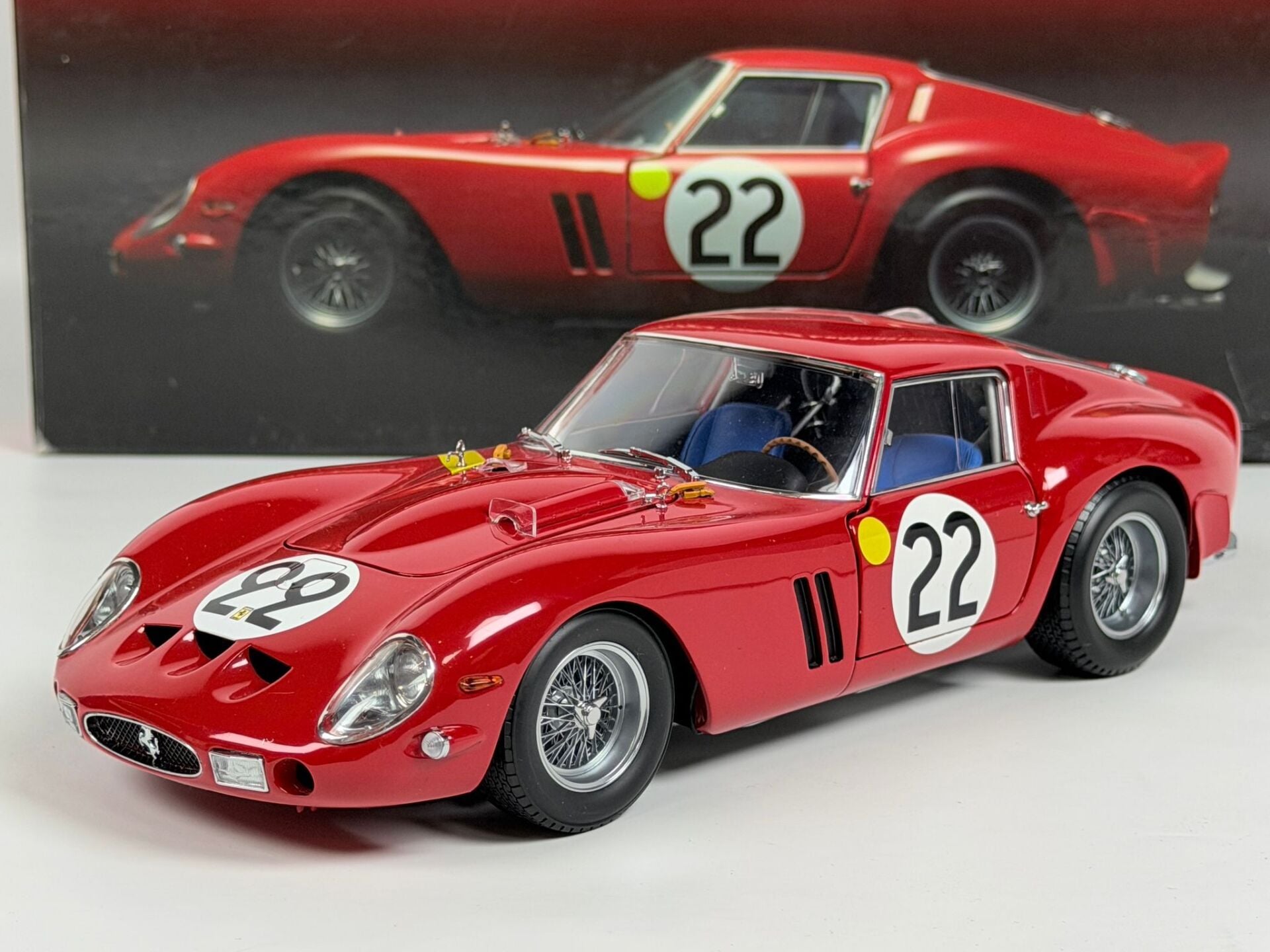 1/18 KYOSHO FERRARI 250 GTO N 22 24h LE MANS 1962 - 08432B