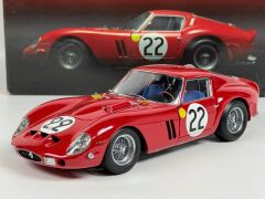 1/18 KYOSHO FERRARI 250 GTO N 22 24h LE MANS 1962 - 08432B
