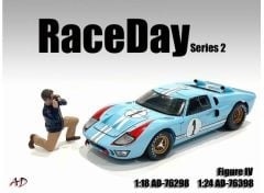 1/18 race day ii figure iv