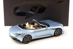 1/18 GT SPIRIT Aston Martin DB12 Volante 2023 Pearl Blue Caribbean - GT479