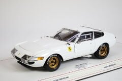 1/18 KYOSHO - FERRARI - 365 GTB4 COMPETIZIONE 1971