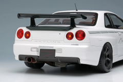 1/18 Make UP Nissan Skyline GT-R (BNR34) V-spec N1 White Mines