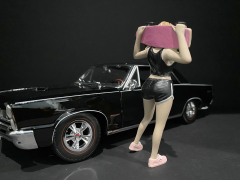 1/18 American Diorama skateboarder figure #1 - AD38240