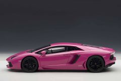 AUTOART - LAMBORGHINI - AVENTADOR LP700-4 2011