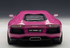 AUTOART - LAMBORGHINI - AVENTADOR LP700-4 2011