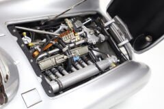 KUTUSUZ 1/18 CMC - MERCEDES BENZ - W196R SPIDER STROMLINIE 1954