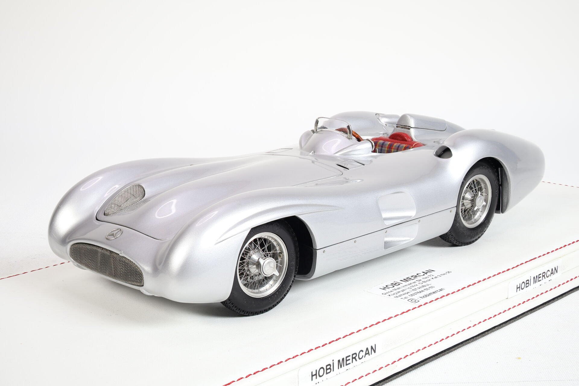 KUTUSUZ 1/18 CMC - MERCEDES BENZ - W196R SPIDER STROMLINIE 1954