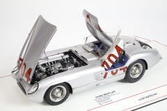 KUTUSUZ 1/18 CMC - MERCEDES BENZ - 300SLR SPIDER N 704 MILLE MIGLIA 1955 H.HERRMANN - EGER