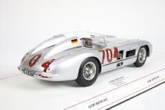 KUTUSUZ 1/18 CMC - MERCEDES BENZ - 300SLR SPIDER N 704 MILLE MIGLIA 1955 H.HERRMANN - EGER