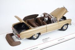 KUTUSUZ 1/18 NOREV - MERCEDES BENZ - S-CLASS 280SE CABRIOLET (W111) 1968