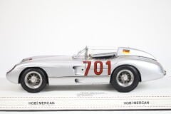 1/18 CMC - MERCEDES BENZ - 300SLR SPIDER N 701 MILLE MIGLIA 1955 K.KING