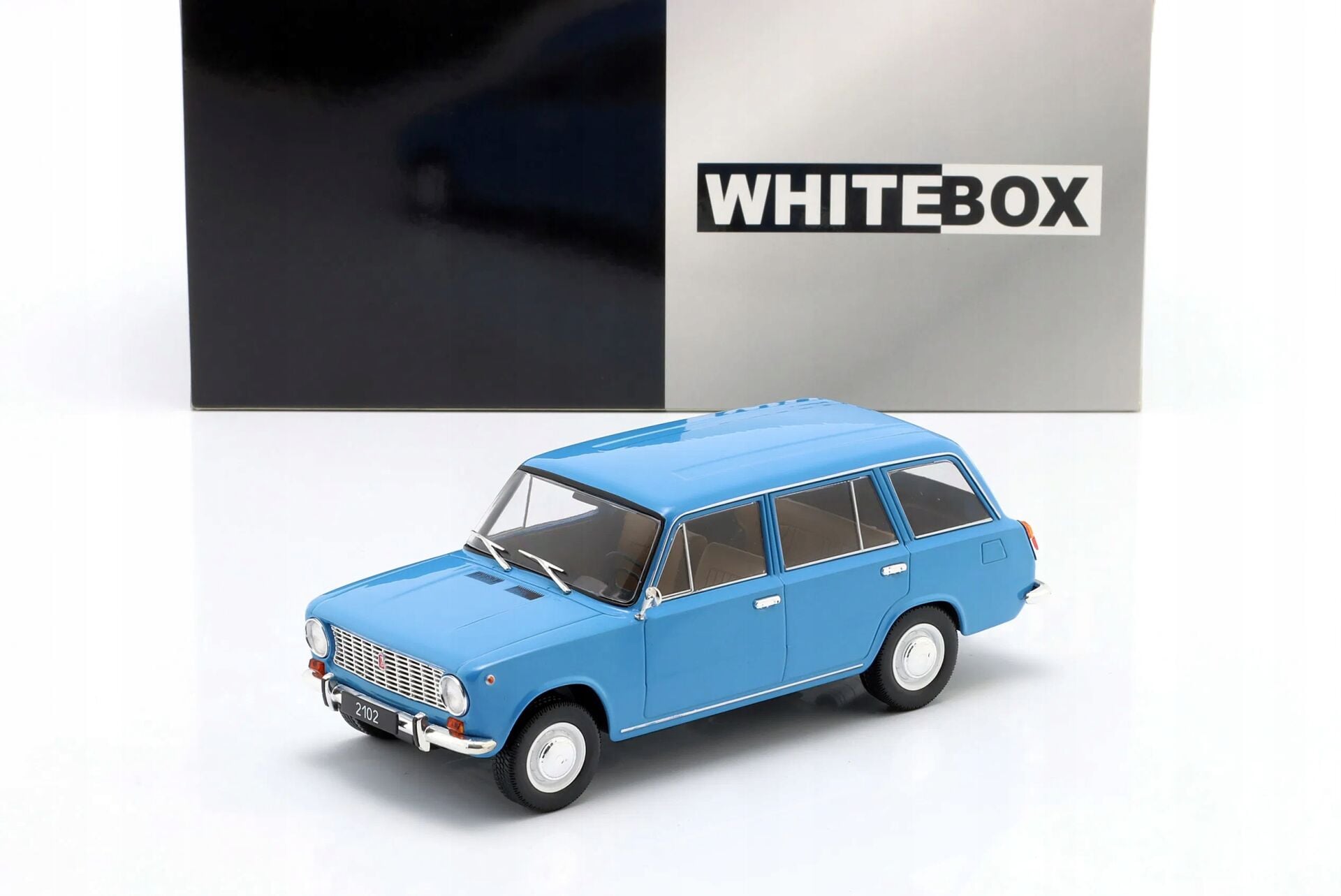 1/24 WhiteBox - Lada 2102 Estate 1971 - WB124262