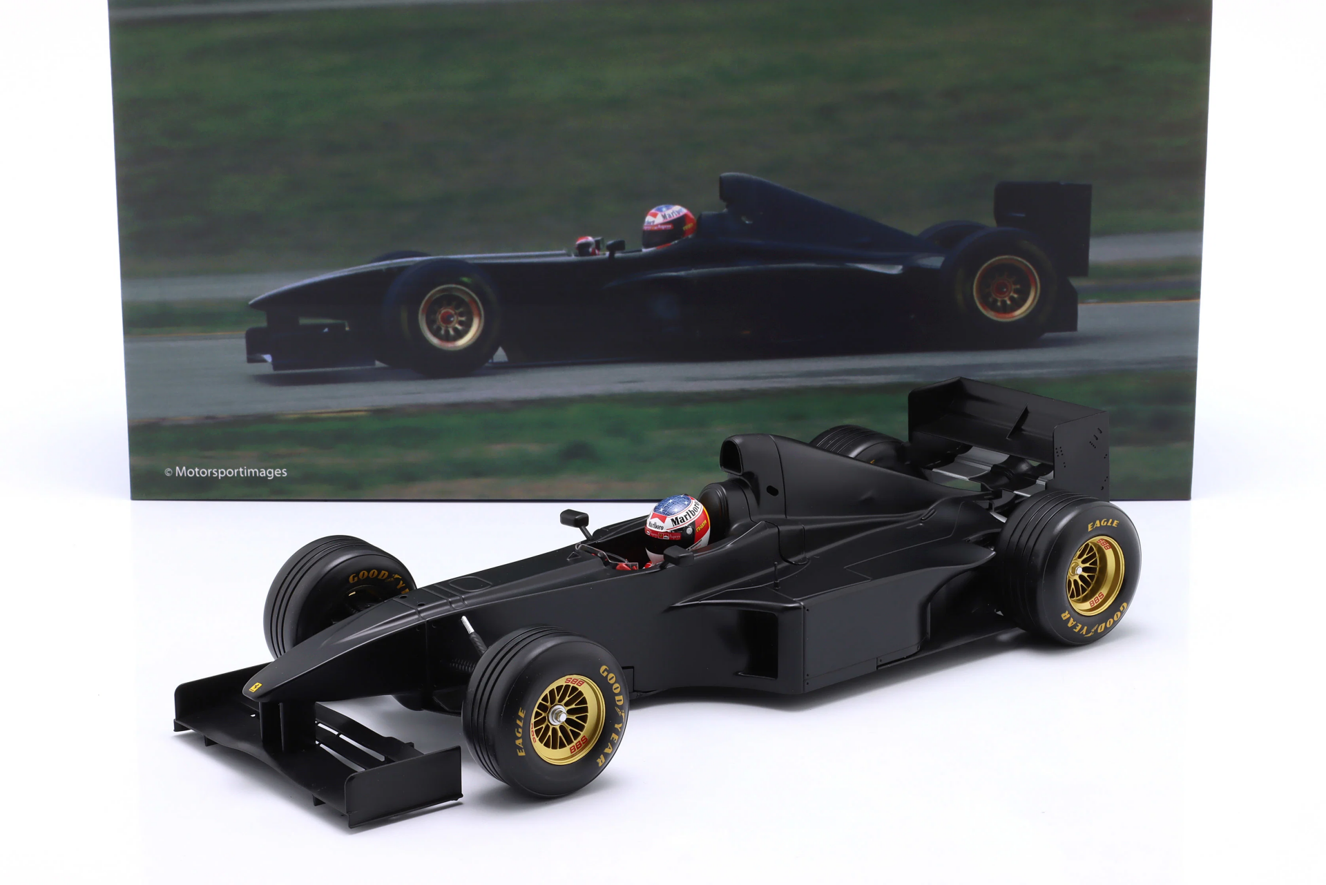 1/12 WERK83 Michael Schumacher Ferrari F300 Test Car Fiorano Formula 1 1998 - W12003006