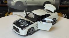 KYOSHO - NİSSAN - GT-R (R35) PREMİUM EDİTİON