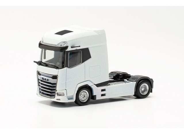 1/87 DAF XG+, white