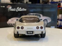 AUTOART - CHEVROLET - CORVETTE COUPE 1978