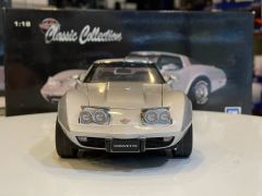 AUTOART - CHEVROLET - CORVETTE COUPE 1978