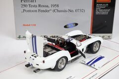 1/18 CMC - FERRARI - 250TR 3.0L V12 PONTOON FENDER TESTAROSSA SPIDER TEAM ED HUGUS N 22 24h LE MANS 1958 ED HUGUS - RAY ERNIE ERICKSON