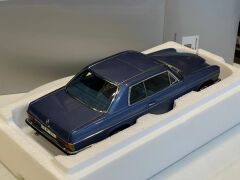 AUTOART - MERCEDES-BENZ 280C (W114) COUPE