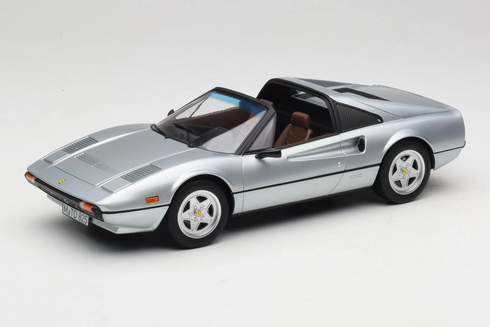 1/18 NOREV Ferrari 308 GTS 1982 Silver - 187934