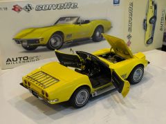 AUTOART - CHEVROLET - CORVETTE SPIDER 1969