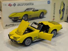 AUTOART - CHEVROLET - CORVETTE SPIDER 1969
