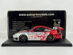 1/18 AUTOart Porsche 911 (996) GT3 RSR #45 ALMS GT2 - 80673