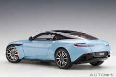 Ön Sipariş - 1/18 AUTOart Aston Martin DB11 (Q Frosted Glass Blue)