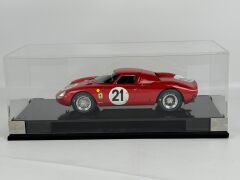 1/18 Amalgam Ferrari 250 LM Le Mans 1965 - M5902-H
