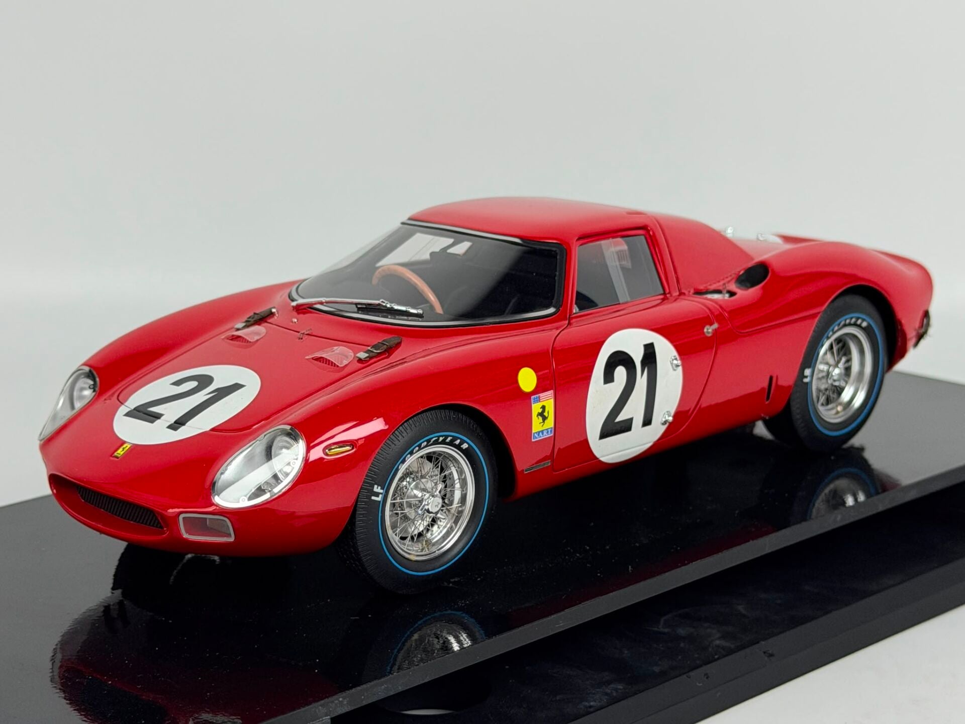 1/18 Amalgam Ferrari 250 LM Le Mans 1965 - M5902-H
