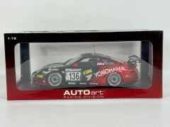 1/18 AUTOart Porsche 911 996 GT3 RSR 2005 Yokohama Nurburgring #136 - 80571