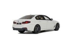 GT-SPIRIT - BMW - 5-SERIES 545e xDRIVE M-SPORT (F90) 2023