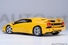 Ön Sipariş - 1/18 AUTOart Lamborghini Diablo SE JOTA (Superfly Yellow)