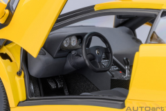 Ön Sipariş - 1/18 AUTOart Lamborghini Diablo SE JOTA (Superfly Yellow)