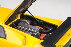Ön Sipariş - 1/18 AUTOart Lamborghini Diablo SV-R (Superfly Yellow)